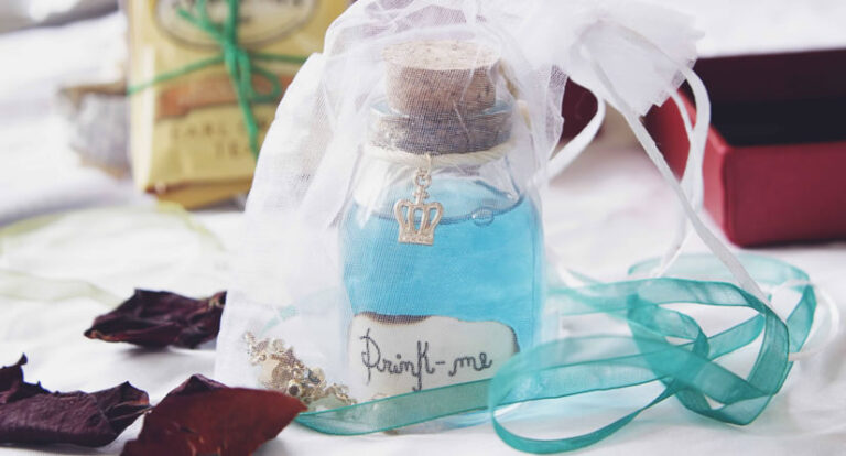 Unboxing Memorialices