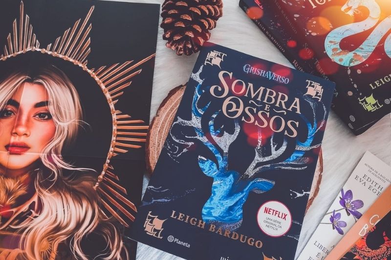 Sombra e Ossos  Leigh Bardugo - A Devoradora de Livros