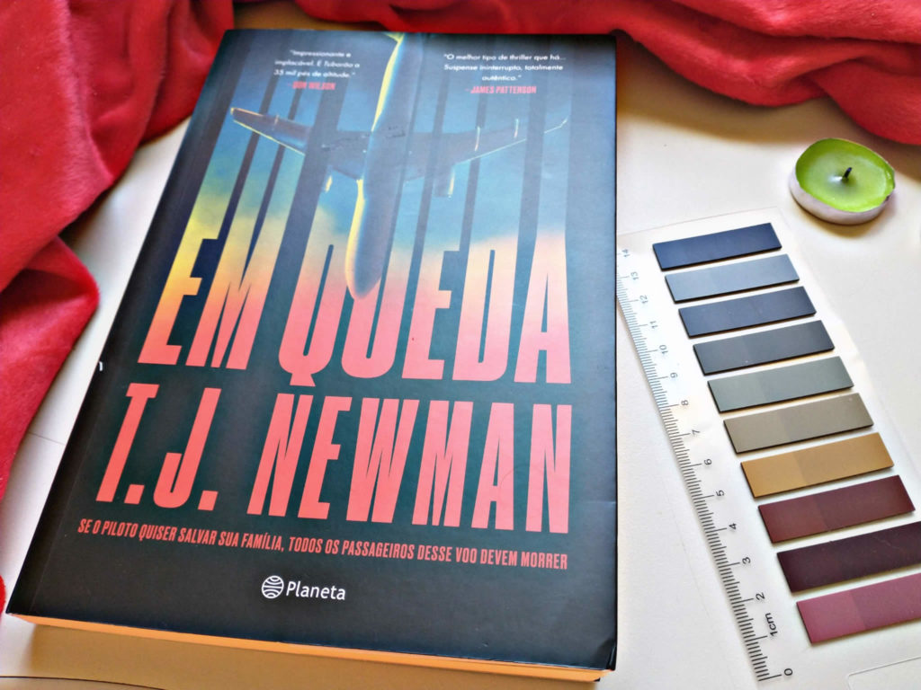 Em Queda | Uma História Eletrizante de T. J. Newman