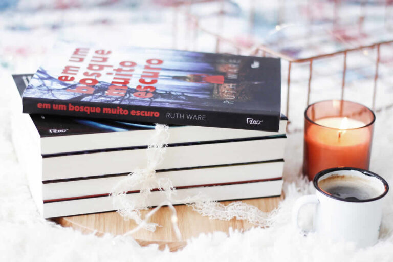 Em um bosque muito escuro